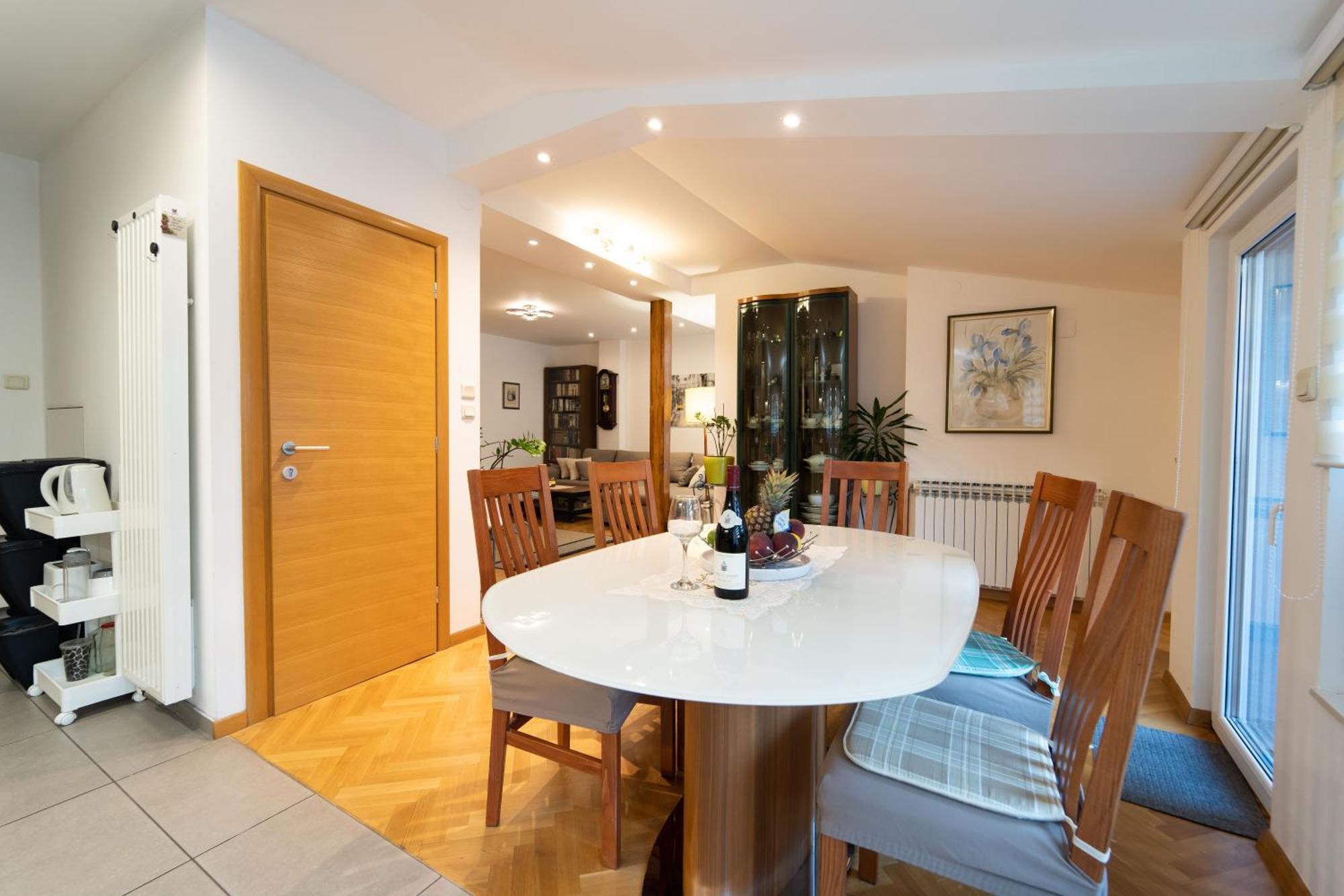 F9 And New F9 Apartman Zágráb Kültér fotó